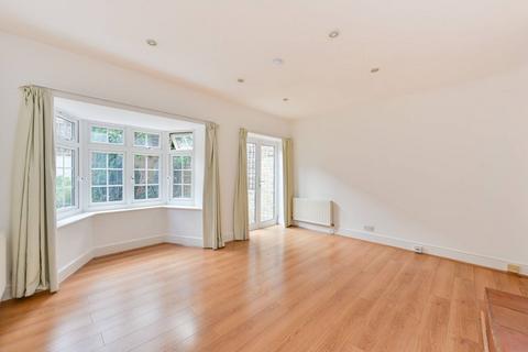undefined, St Johns Wood Terrace, St John's Wood, London, NW8