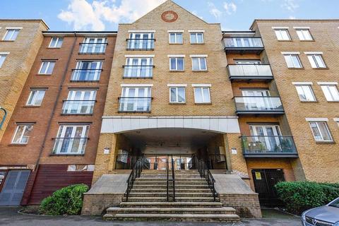 1 bedroom flat for sale, Black Eagle Drive, Gravesend DA11