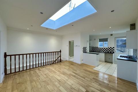 undefined, Golders Green Road, Golders Green