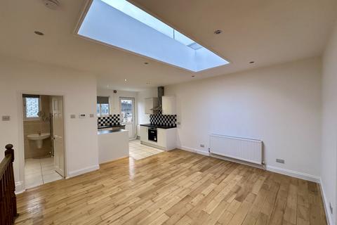 undefined, Golders Green Road, Golders Green