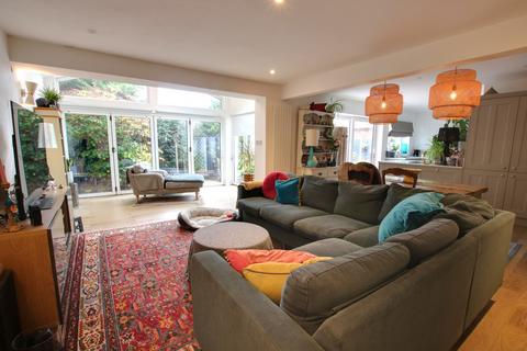 2 bedroom detached bungalow for sale, Bitterne, Southampton