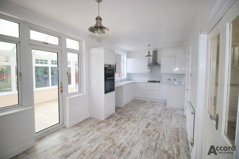 undefined, Dee Way, Romford, RM1