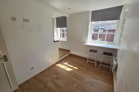 1 bedroom maisonette to rent, Pier Street, Swansea, SA1 1RY