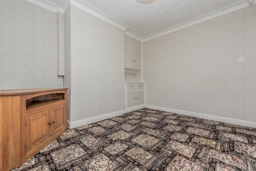 Dining Room: