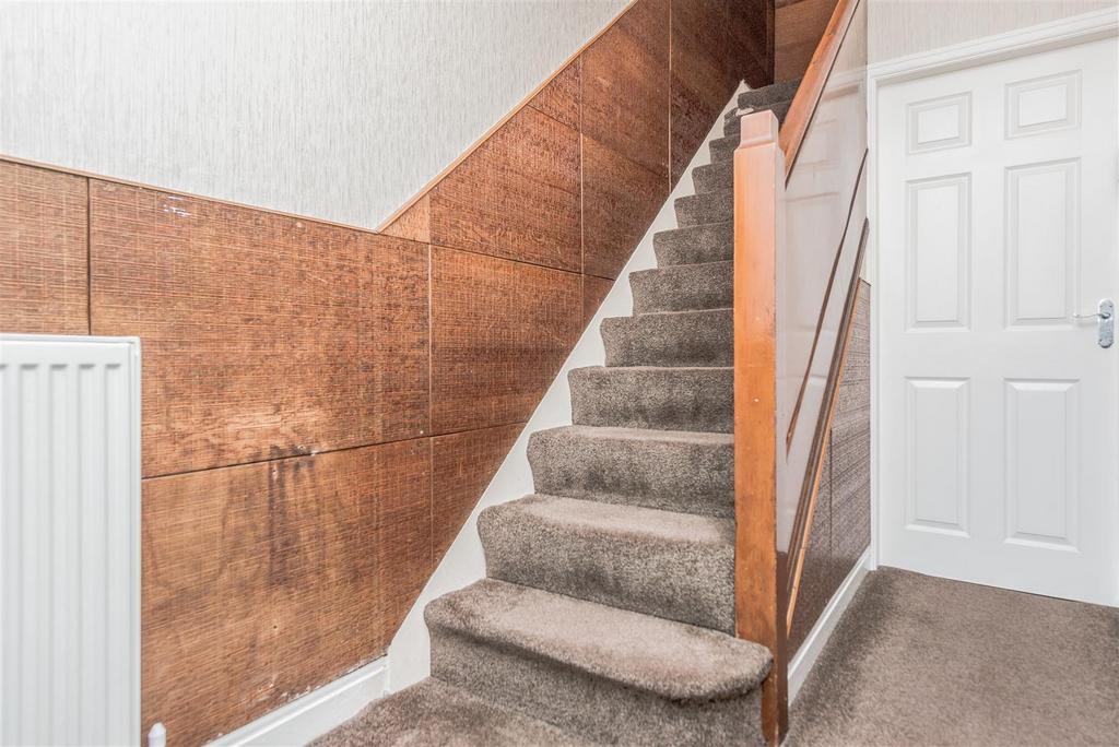 Entrance Hallway: