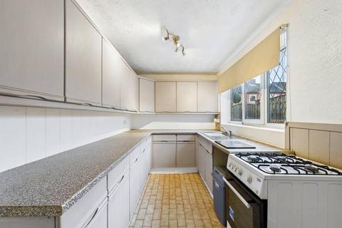 2 bedroom terraced house for sale, Smawthorne Avenue, Castleford