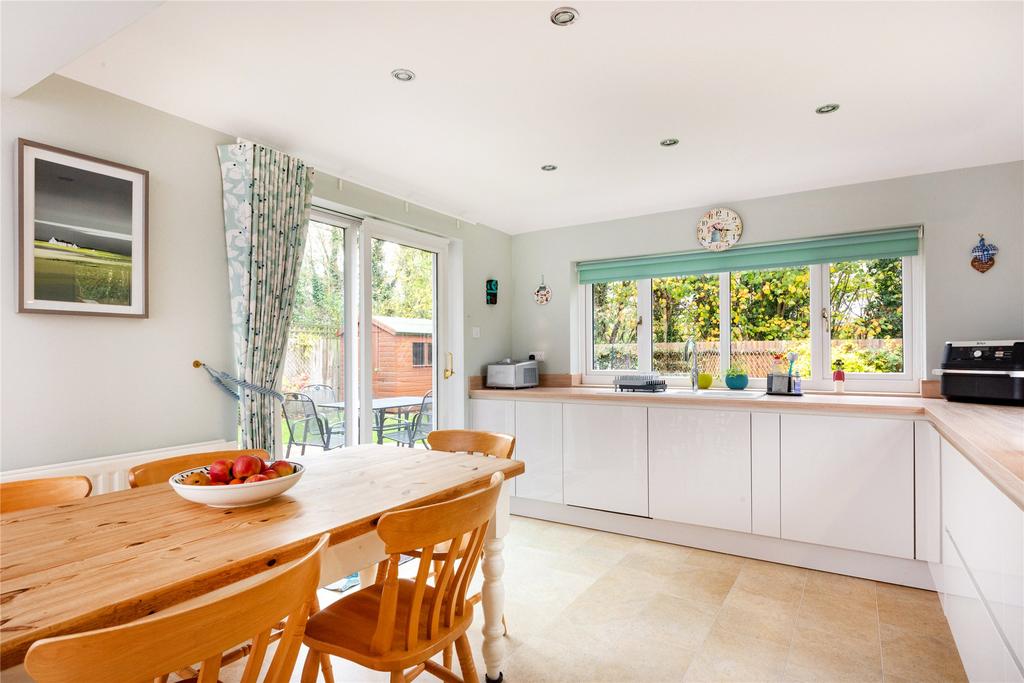 Kitchen/Breakfast