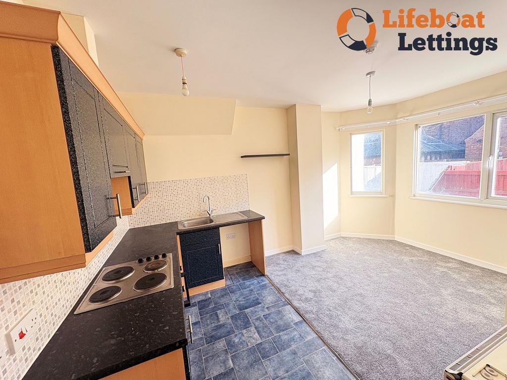 Open plan kitchen/living b