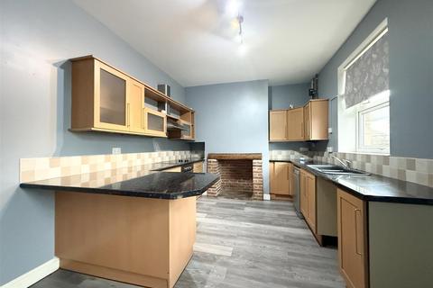 undefined, Hallas Road, Kirkburton, Huddersfield HD8 0QQ