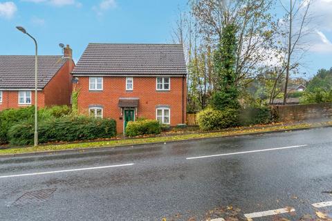 4 bedroom detached house for sale, Newbury,  Berkshire,  RG14