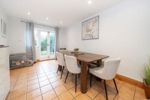 undefined, Winchester Road, St Margarets TW1