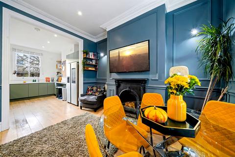 3 bedroom maisonette for sale, Allcroft Road, Kentish Town NW5