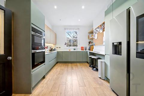3 bedroom maisonette for sale, Allcroft Road, Kentish Town NW5