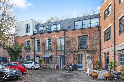 undefined, Trafalgar Mews, London, E9