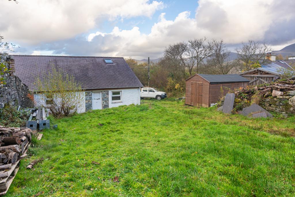 22 Tan Y Bwlch Mynydd Llandygai-17...
