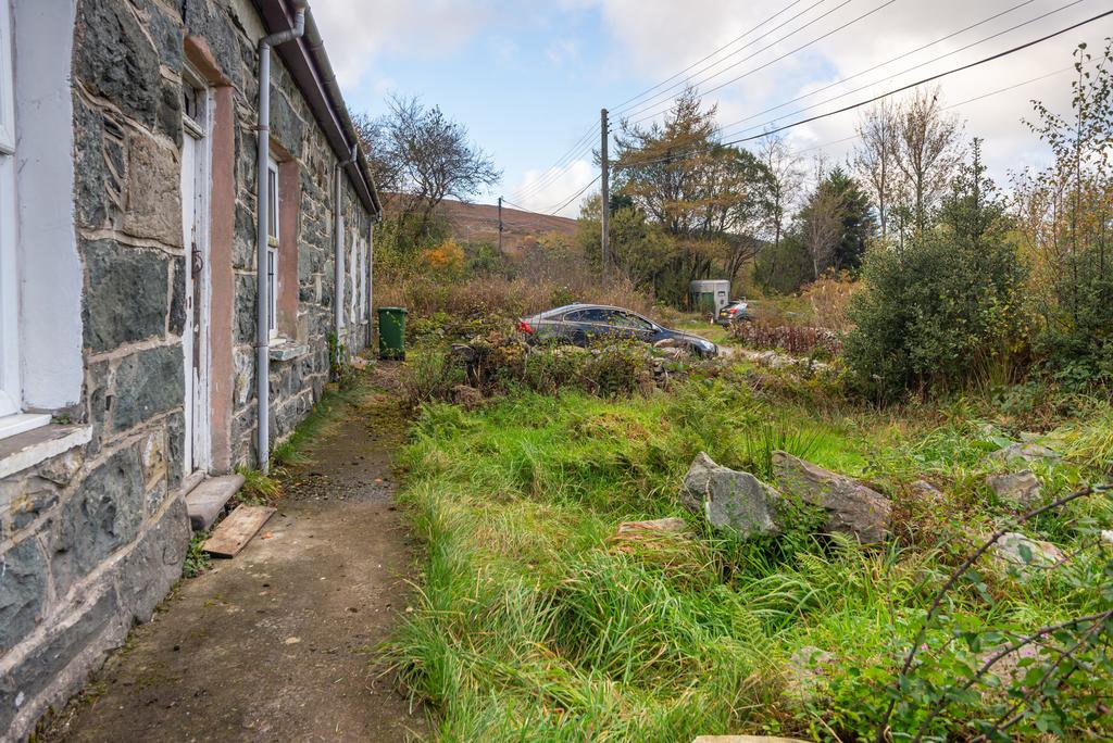 22 Tan Y Bwlch Mynydd Llandygai-11...