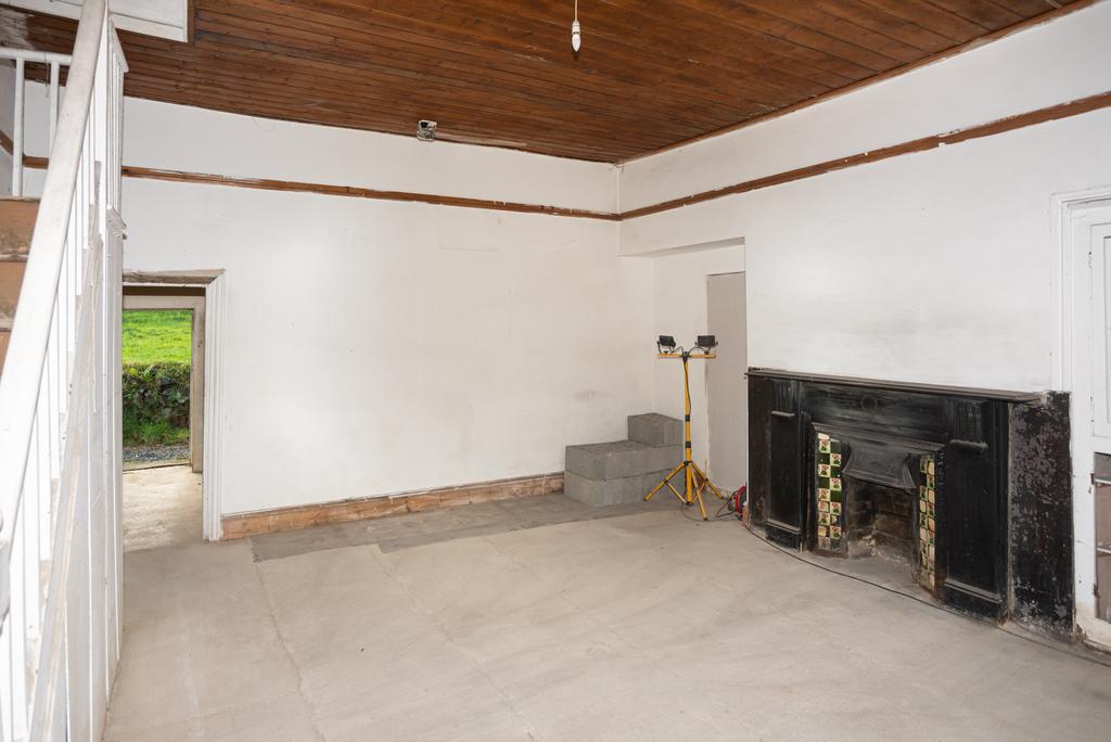 22 Tan Y Bwlch Mynydd Llandygai-1...