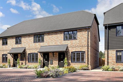 2 bedroom end of terrace house for sale, Woodstock Way, Maidstone, Kent