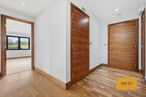 undefined, Abridge Road, Chigwell IG7