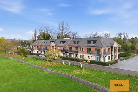 2 bedroom apartment for sale, Abridge Road, Chigwell IG7