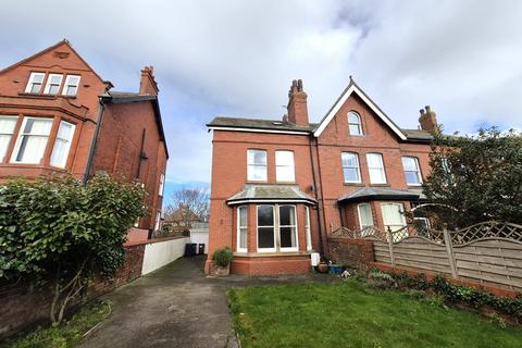 4 bedroom semi-detached house for sale, Clifton Drive, Lytham