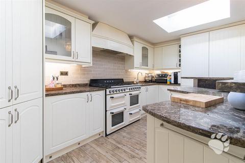 undefined, Falcon Way, Basildon SS16