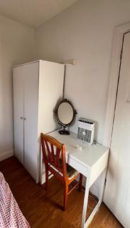 1 bedroom in a house share to rent, Maybank Avenue, Wembley HA0