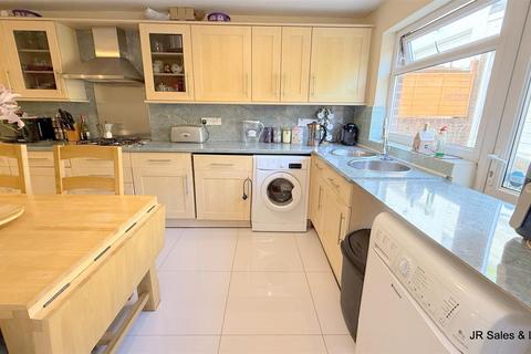 3 bedroom semi-detached house for sale, Cranfield Crescent, Cuffley