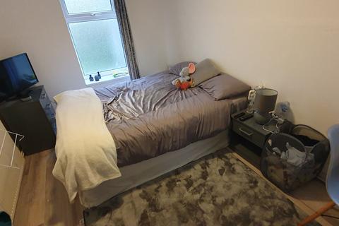 4 bedroom house to rent, 8 Letty Street