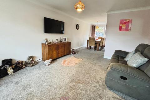 40 Amanda Drive, Hatfield, Doncaster, DN7 6SQ