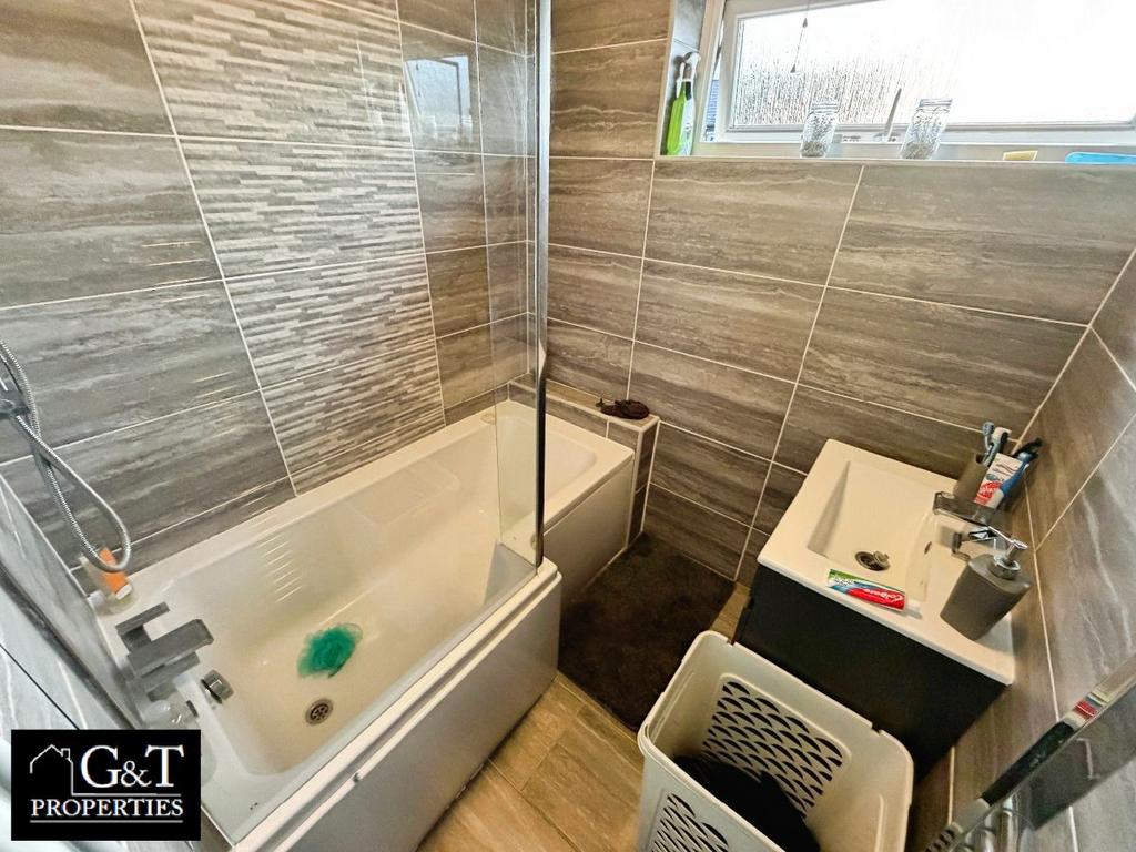 Family bathroom