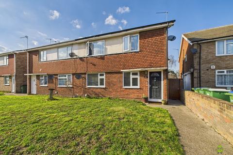 2 bedroom ground floor maisonette to rent, Lessness Park, Belvedere, Kent, DA17