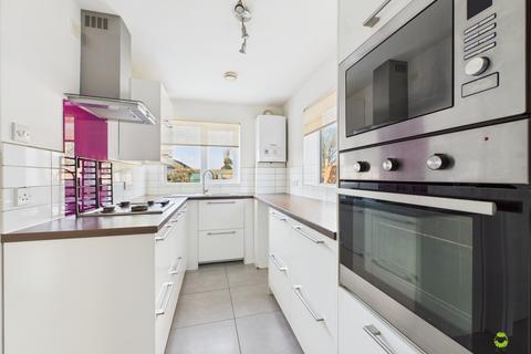 2 bedroom ground floor maisonette to rent, Lessness Park, Belvedere, Kent, DA17