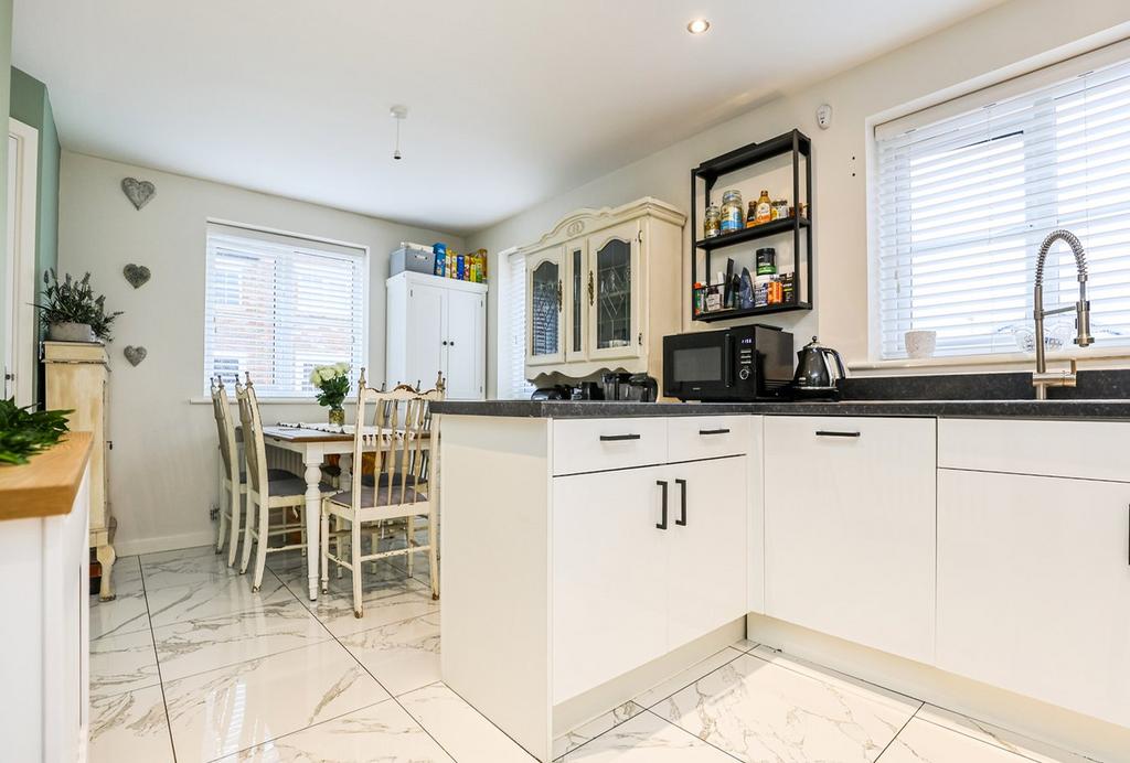 Dining Kitchen