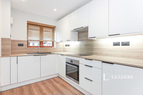 2 bedroom terraced house to rent, Near Side, Northampton, Northamptonshire, NN5
