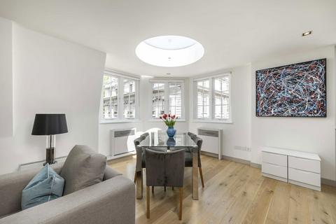 undefined, Hertford Street, London W1J