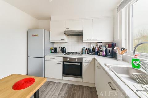 2 bedroom flat for sale, Blackstock Road, Finsbury Park