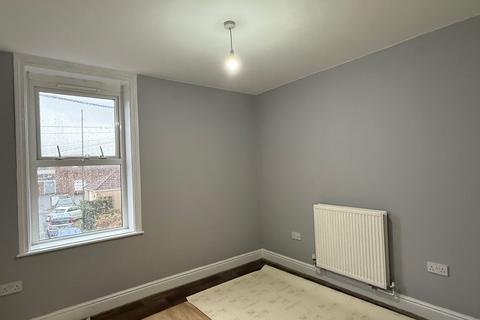 2 bedroom maisonette to rent, Heol Cae Gurwen, Gwaun Cae Gurwen SA18