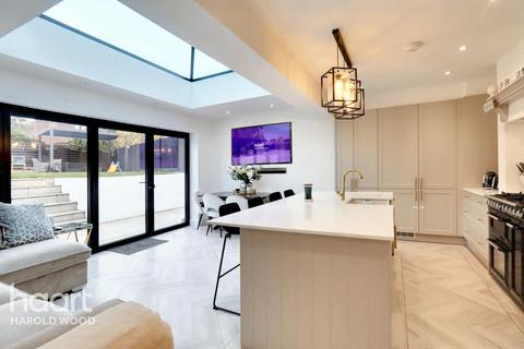 undefined, Wickford Close, Harold Hill