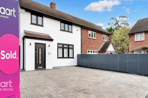 17 Wickford Close, Romford, RM3 9SD