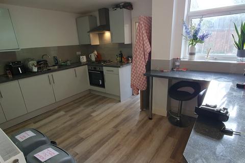 4 bedroom house to rent, 19 Daniel Street