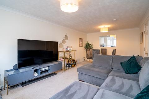 3 bedroom flat for sale, 3/11 Easter Dalry Rigg, Edinburgh, EH112TG