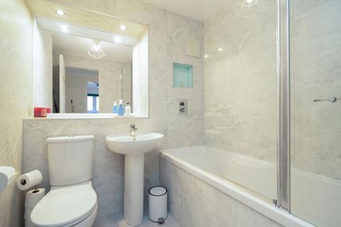 3 bedroom flat for sale, 3/11 Easter Dalry Rigg, Edinburgh, EH112TG