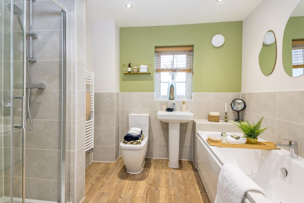 Internal shot of the main bathroom in the conwy