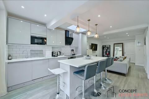 undefined, Western Road, Colliers Wood, SW19