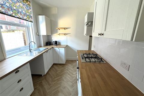 2 bedroom terraced house to rent, Vine Street, Cleckheaton, West Yorkshire, BD19