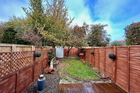 Hawthorn Crescent, Yatton