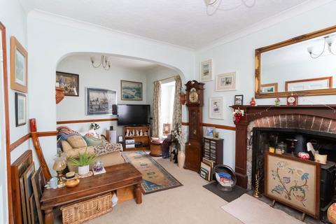 4 bedroom end of terrace house for sale, West Street, Banwell