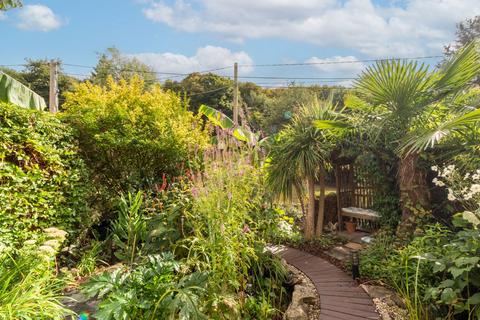 3 bedroom detached house for sale, Cleeve Hill Road, Cleeve