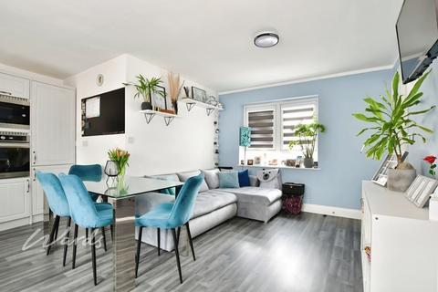 undefined, South Street Gravesend DA12